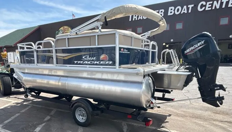 Slide: The Image of Sun Tracker Bass Buggy 16 XL Select 2025 - 64