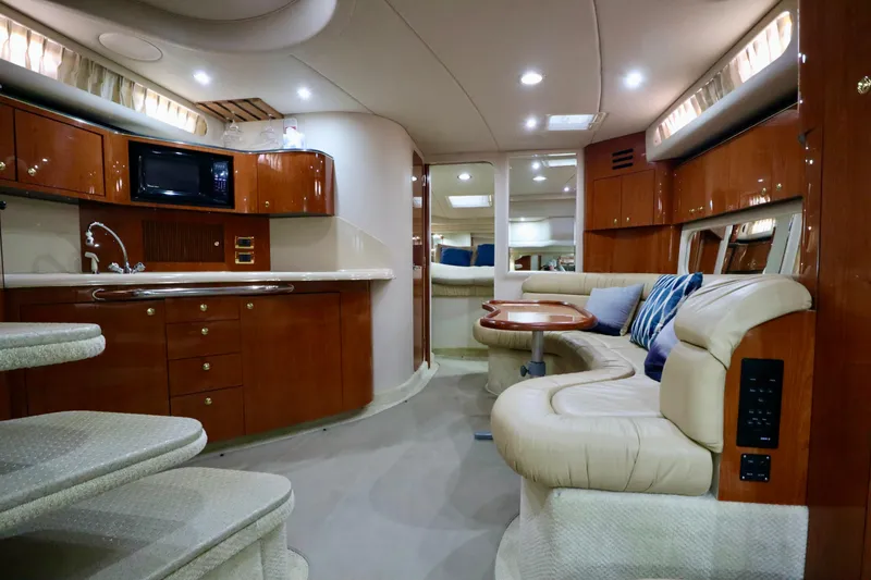 Slide: The Image of Sea Ray 380 Sundancer 2001 - 19