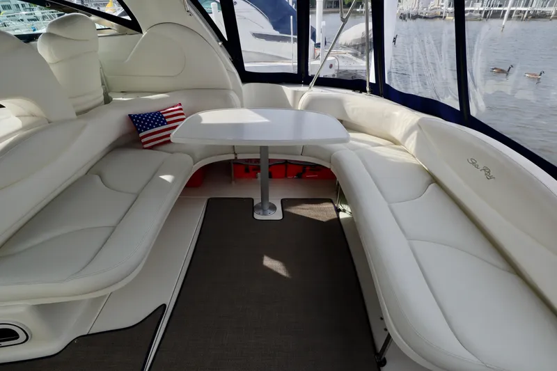 Slide: The Image of Sea Ray 380 Sundancer 2001 - 21