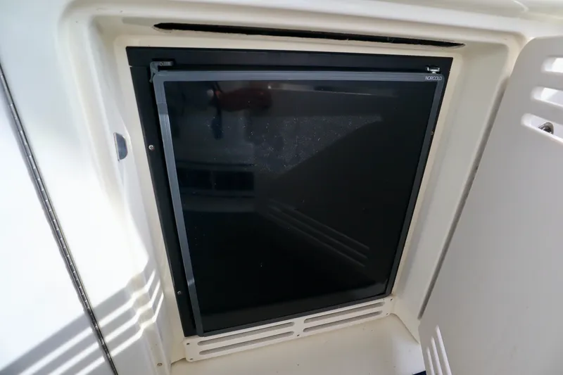 Slide: The Image of Sea Ray 380 Sundancer 2001 - 28