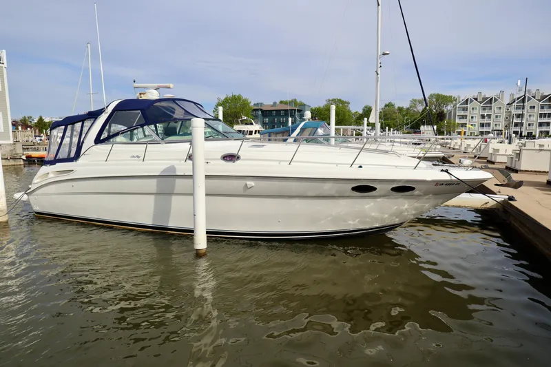 Slide: The Image of Sea Ray 380 Sundancer 2001 - 31