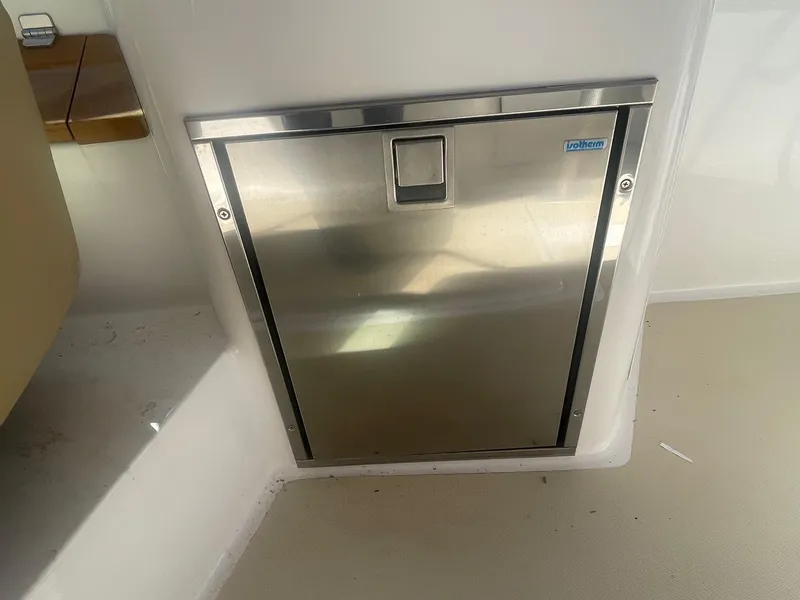 Slide: The Image of Stainless steel hatch on 2010 Hunt Yachts Harrier 25 boat interior. - 30