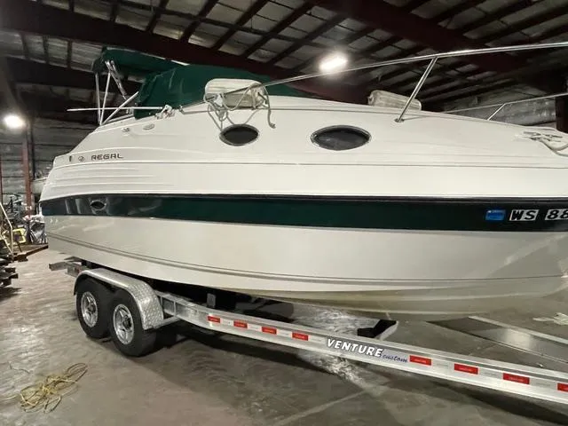 Slide: The Image of Regal Commodore 242 1998 - 6