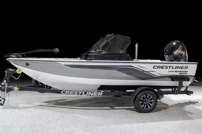 Slide: The Image of Crestliner 1750 Fish Hawk WT 2025 - 11
