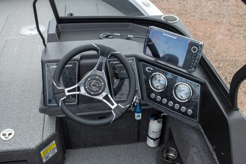 Slide: The Image of Crestliner 1750 Fish Hawk WT 2025 - 7