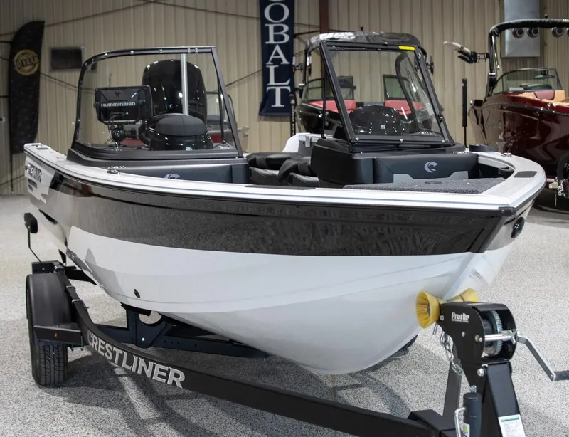 The Image of Crestliner 1750 Super Hawk 2025 - undefined