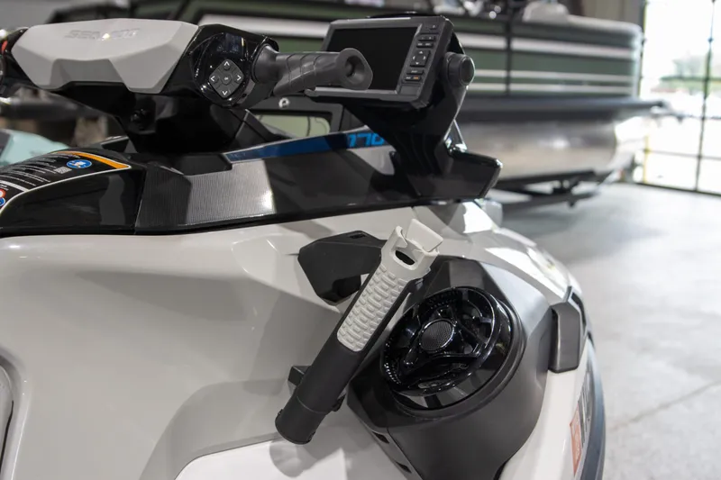 Slide: The Image of Sea-Doo FishPro Sport 170 w/ Sound System 2023 - 4
