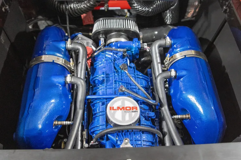 Slide: The Image of MasterCraft NXT23 Icon 2024 - 7