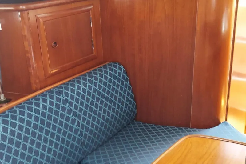 Slide: The Image of Beneteau 331 2002 - 56