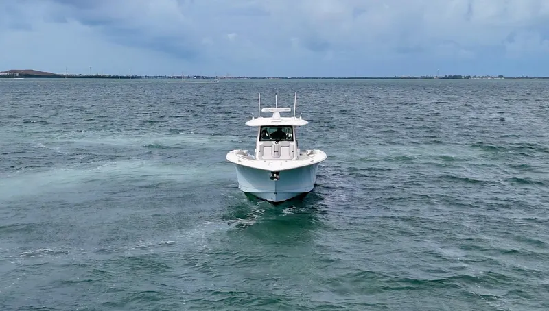 Slide: The Image of Scout 400 LXF 2023 - 19