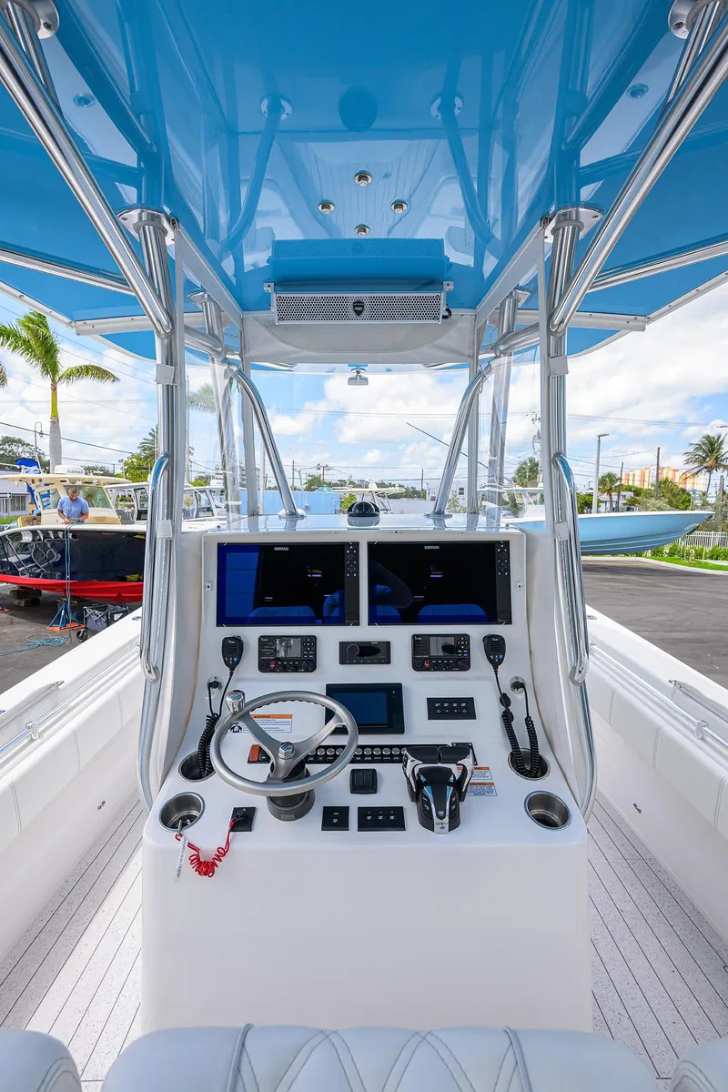 Slide: The Image of Contender 35 ST 2022 - 63