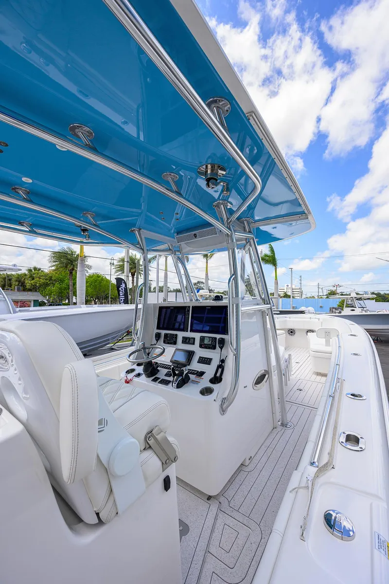 Slide: The Image of Contender 35 ST 2022 - 66