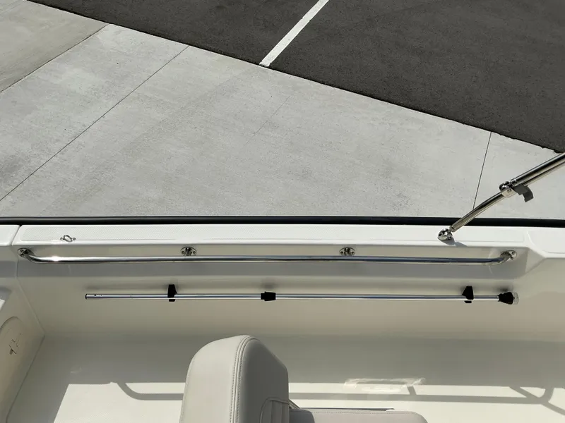 Slide: The Image of Boston Whaler 170 Montauk 2025 - 21