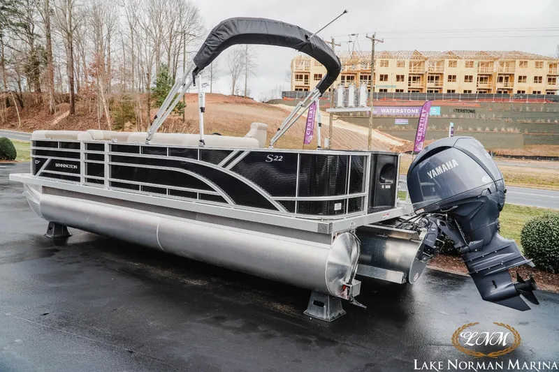 Slide: The Image of 2024 Bennington 22ss-sps pontoon boat with Yamaha engine at Lake Norman Marina. - 3