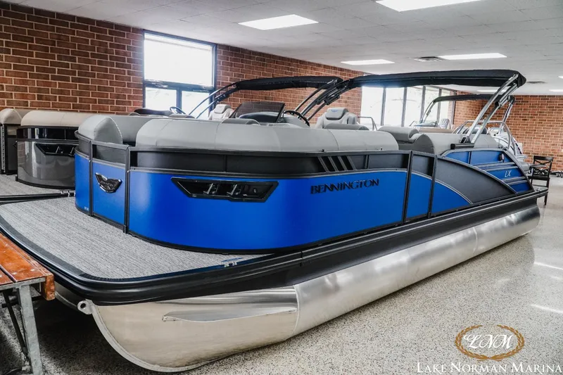 Slide: The Image of Bennington 23LXSSB 2025 - 2