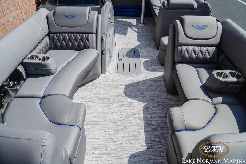 Slide: The Image of Bennington 24LXSSB 2025 - 13