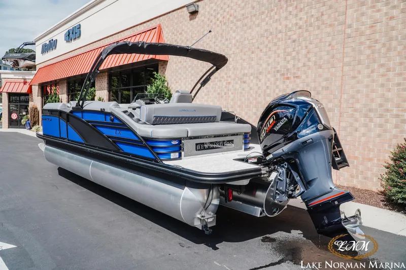 Slide: The Image of Bennington 24LXSSB 2025 - 3