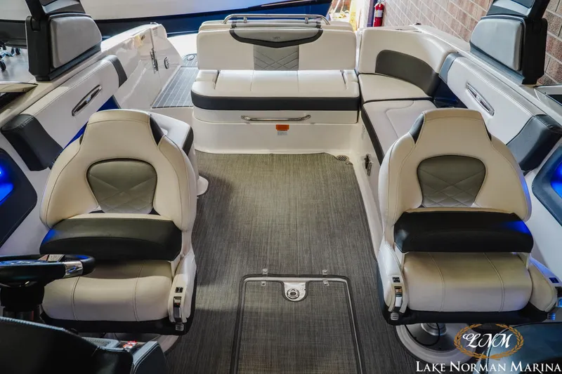 Slide: The Image of Interior of 2018 Chaparral 267 SSX boat with luxurious seating and modern design. - 20