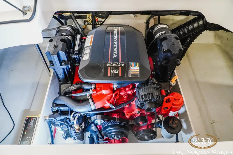Slide: The Image of Volvo Penta engine in 2015 Cobalt 210 boat, Lake Norman Marina. - 16