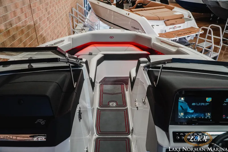 Slide: The Image of Cobalt R6 Surf 2024 - 14