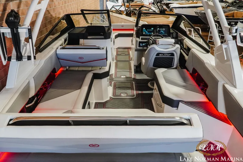 Slide: The Image of Cobalt R6 Surf 2024 - 8