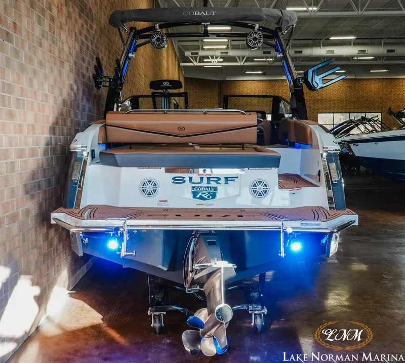 Slide: The Image of Cobalt R6 Surf 2025 - 5