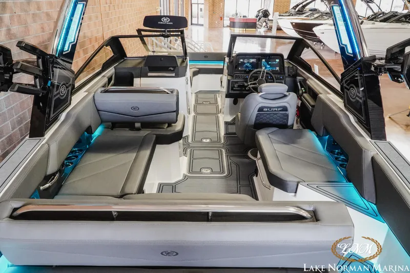 Slide: The Image of Cobalt R6 Surf 2025 - 8