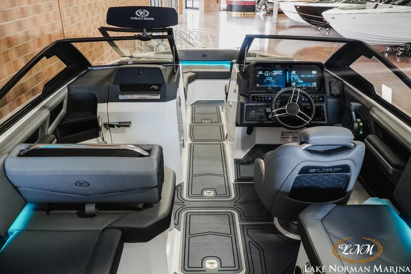 Slide: The Image of Cobalt R6 Surf 2025 - 9