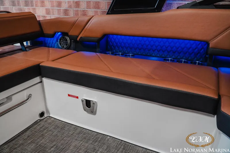 Slide: The Image of Cobalt R8 2025 - 19