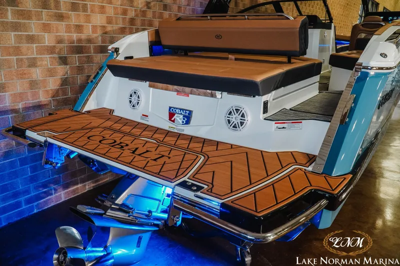 Slide: The Image of Cobalt R8 2025 - 7