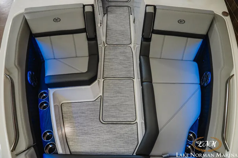 Slide: The Image of Cobalt R8 2024 - 17