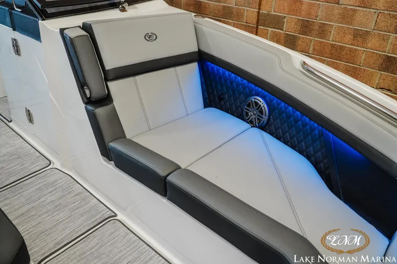 Slide: The Image of Cobalt R8 2024 - 19