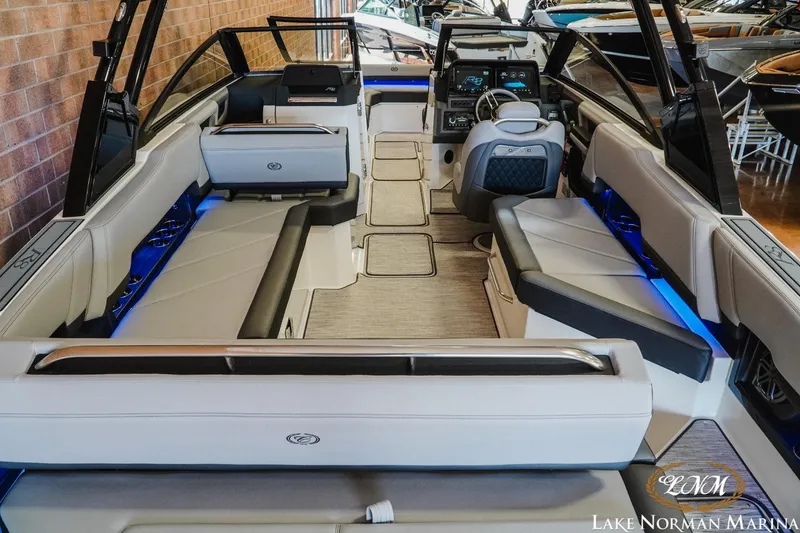 Slide: The Image of Cobalt R8 2024 - 8