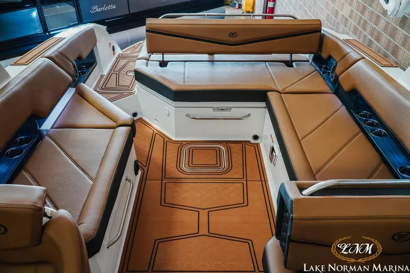 Slide: The Image of Cobalt R8 Surf 2025 - 19