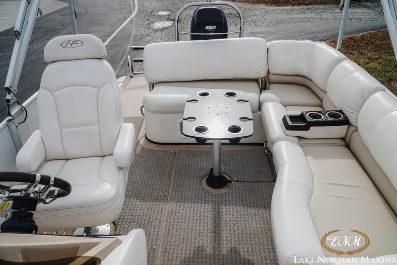 Slide: The Image of Harris GM 250SL 2014 - 15