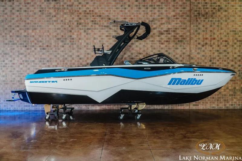 The Image of Malibu Wakesetter 22 LSV 2025 - 1