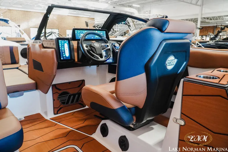 Slide: The Image of Malibu 24 MXZ 2025 - 10