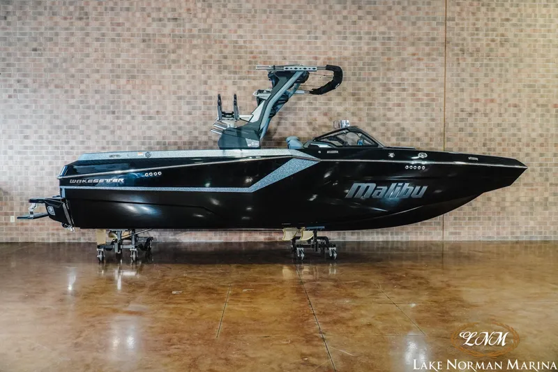 The Image of Malibu Wakesetter 24 MXZ 2025 - 1