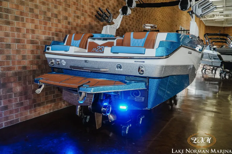 Slide: The Image of Malibu M230 2025 - 6