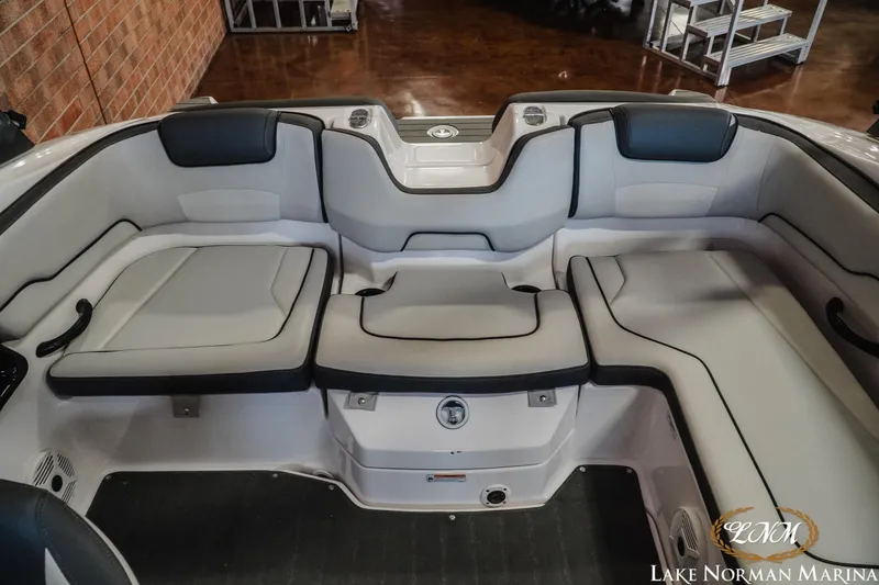 Slide: The Image of 2022 Yamaha Boats AR 190 interior seating, featuring sleek, modern design and comfortable upholstery. - 15