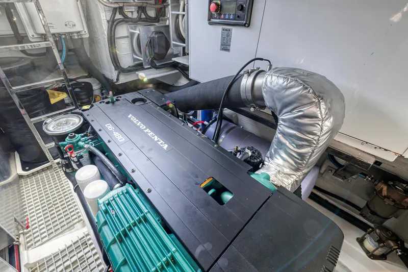 Slide: The Image of Aquila 54 Yacht 2023 - 102