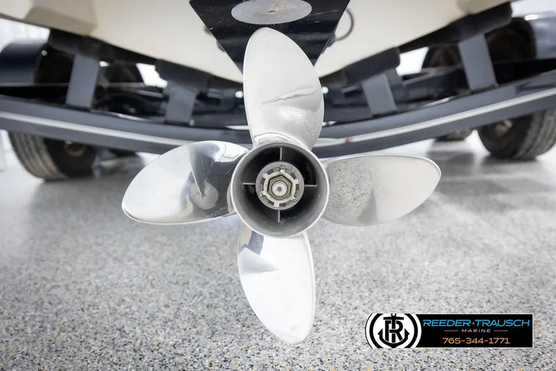 Slide: The Image of Monterey 234 Fs 2007 - 50