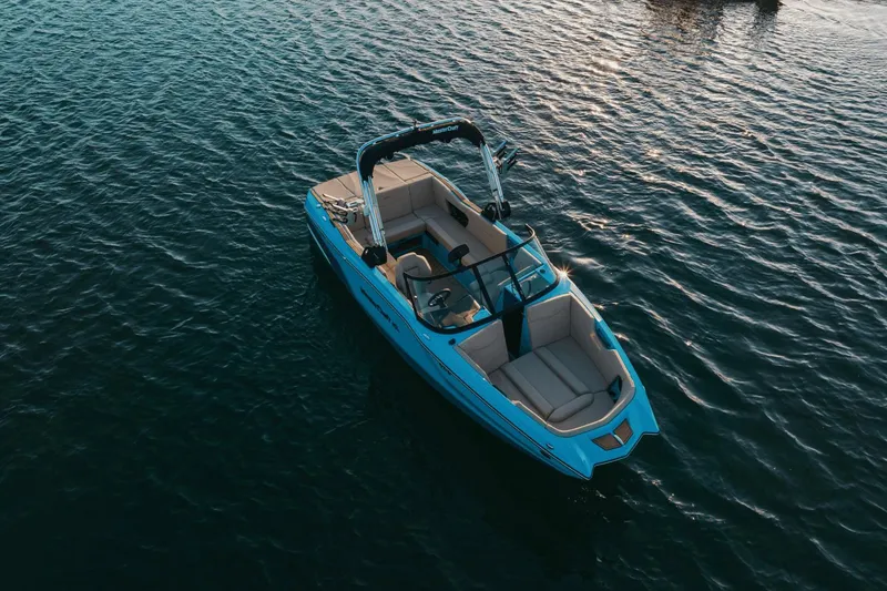 Slide: The Image of MasterCraft NXT24 2025 - 32