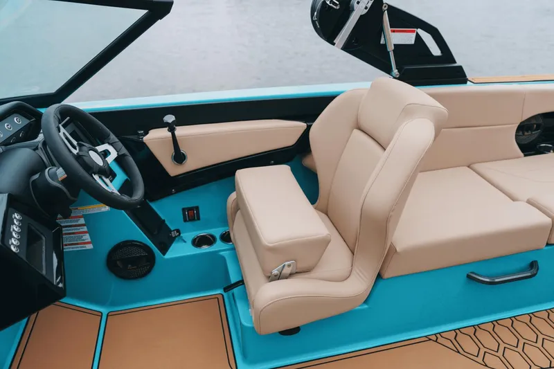 Slide: The Image of MasterCraft NXT24 2025 - 47