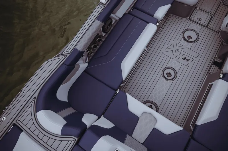 Slide: The Image of MasterCraft NXT24 2025 - 58