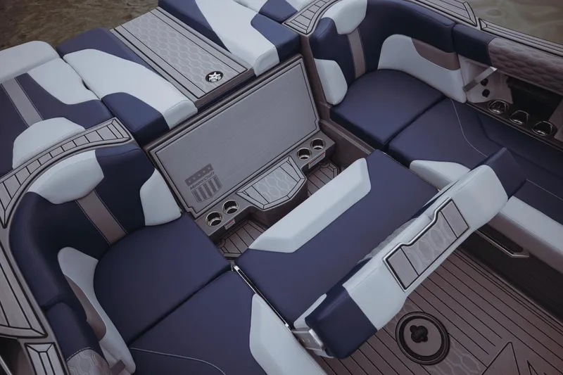 Slide: The Image of MasterCraft NXT24 2025 - 59