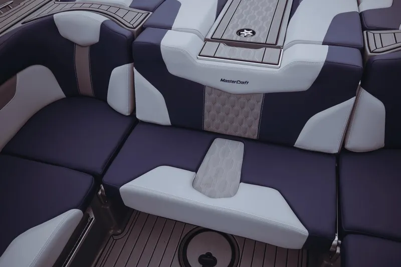 Slide: The Image of MasterCraft NXT24 2025 - 60