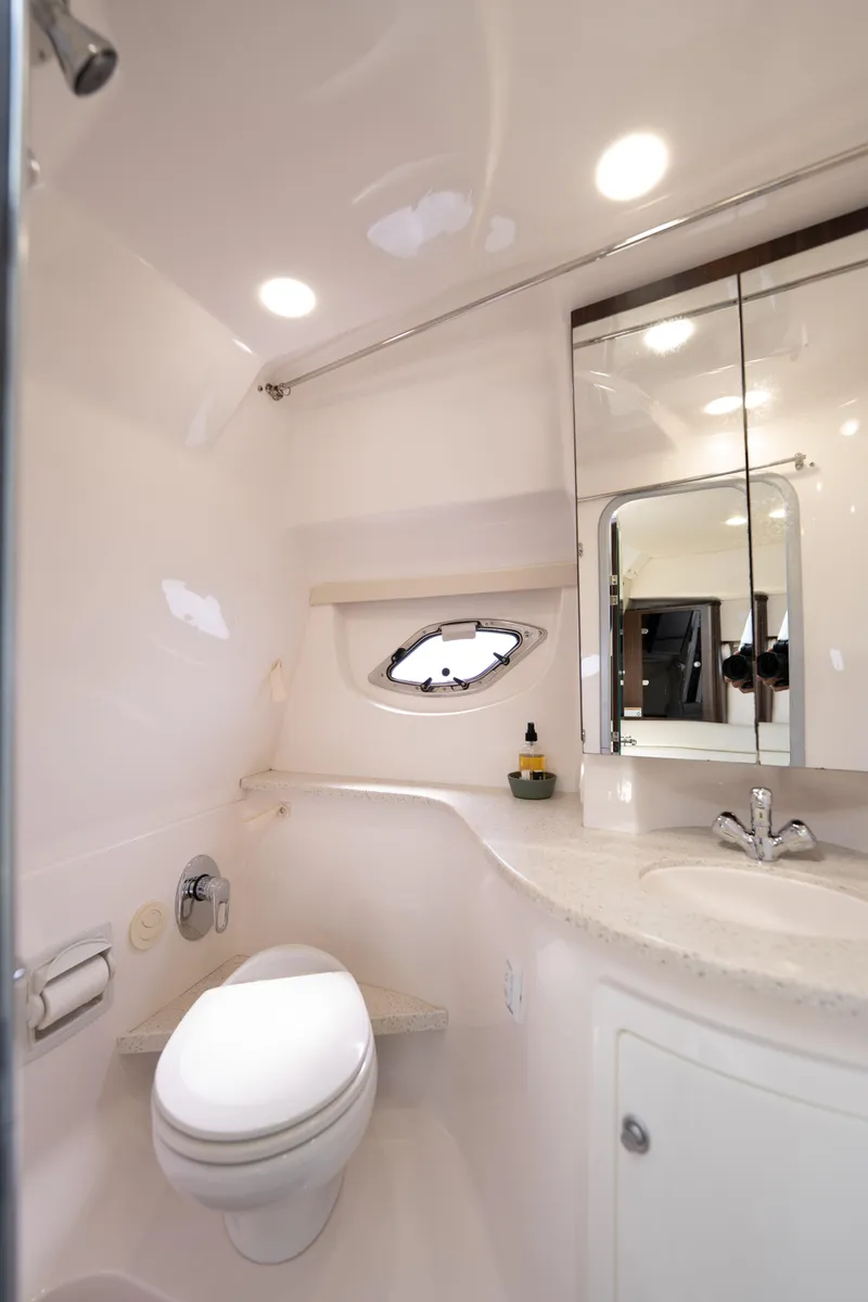 Slide: The Image of Regal 35 Sport Coupe 2018 - 52