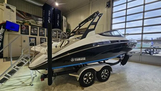 Slide: The Image of Yamaha 212SD 2021 - 1