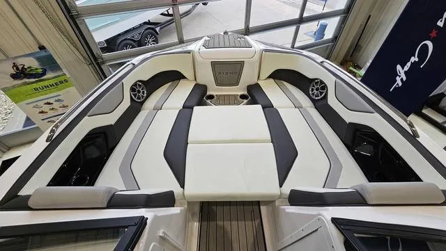 Slide: The Image of Yamaha 212SD 2021 - 21